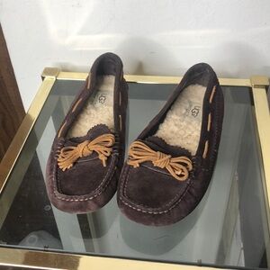 UGG Australia dark brown fur lined suede moccasins flat slippers size 7